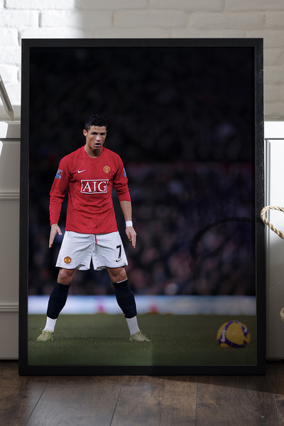 Duvarda Cristiano Ronaldo Siyah Ahşap Çerçeveli Poster, Dekoratif Spor Duvar ...