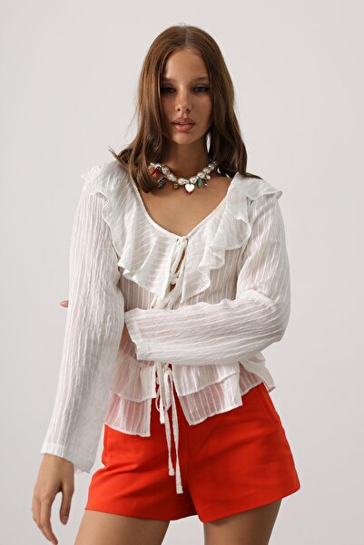 Trend Alaçatı Stili Γυναικεία μπλούζα με μακρυμάνικο λευκό βολάν με λεπτομέρε...