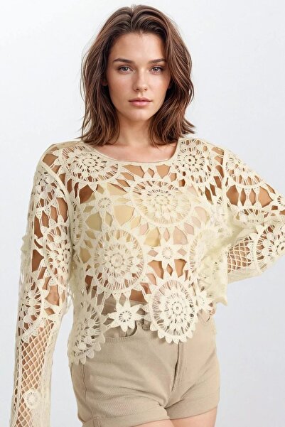 VAGGON Women's Ecru Lace Embroidered Blouse Vs00789