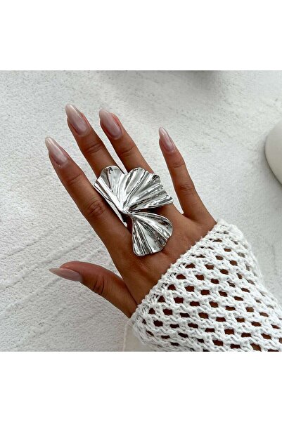 Choice خاتم إنجيمارك فضي اللون بتصميم قطاع غير منتظم قابل للتعديل للنساء، لون...