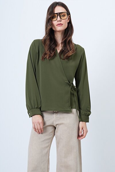 Trend Alaçatı Stili Women's Khaki K Double-Breasted Collar Side Tie Blouse Vs01509