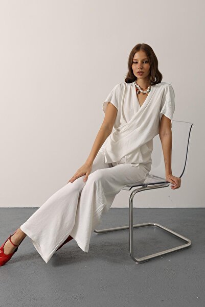 Trend Alaçatı Stili Women's White Asymmetrical Cut Blouse and Elastic Waist P...