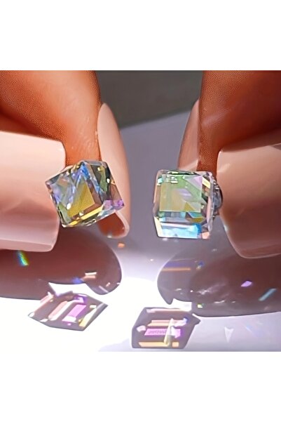 Choice أقراط WF4184-1 أنيقة بتصميم مكعب الماء الصغير المرصع بالكريستال، بتصمي...