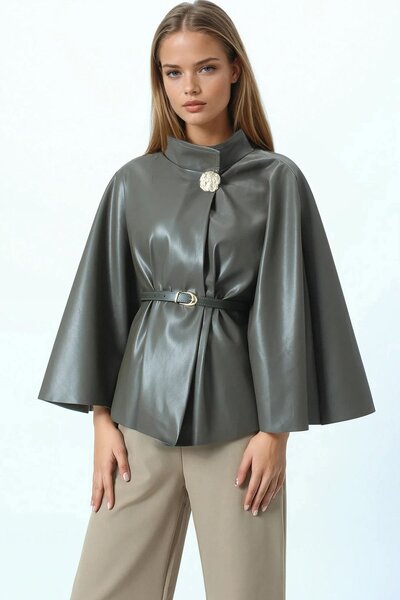 Trend Alaçatı Stili Women's Khaki Belted Mock Neck Accessories Detailed Velvet Inside Faux Leather Cape Vs01032