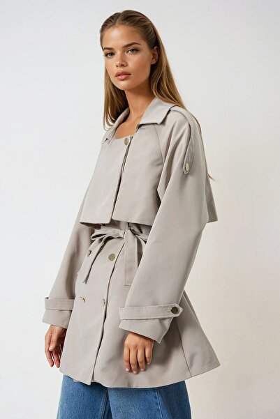 Trend Alaçatı Stili Women's Stone Double Pocket Lined Belted Shoulder and Waist Epaulet Trench Coat Vs01026