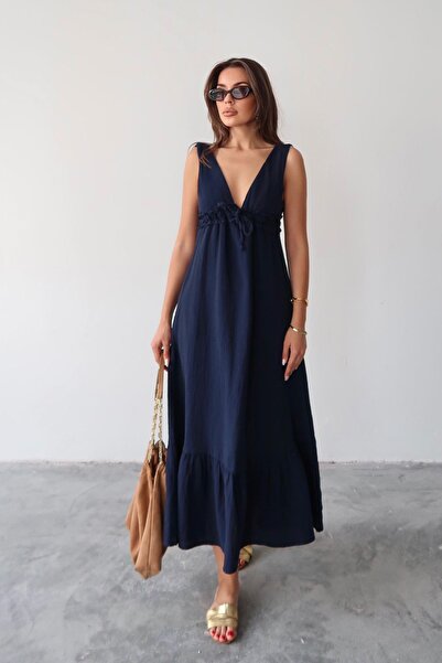 Trend Alaçatı Stili Women's Navy Blue V-Neck Ruffle Detailed Muslin Lined Dress Vs00671