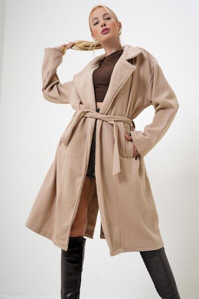 Trend Alaçatı Stili Women's beige double pocket unlined self-tie belted coat prm1102