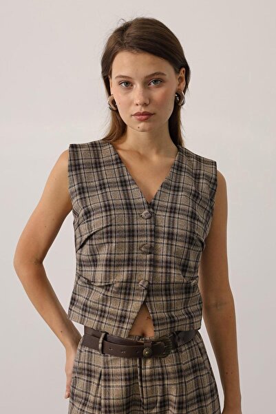 Trend Alaçatı Stili Women's Beige-Brown Plaid Patterned Buttoned Vest Vs01146