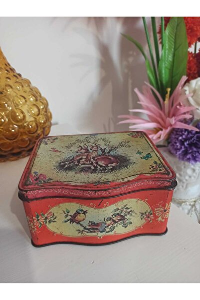 Hureggo Vintage Ceylan Patterned Tin Box & 15X13X8 cm