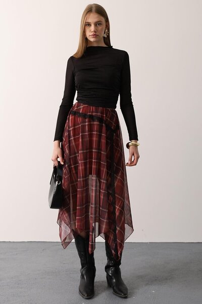 Trend Alaçatı Stili Women's Burgundy Plaid Asymmetrical Cut Lined Lace Skirt Vs01532