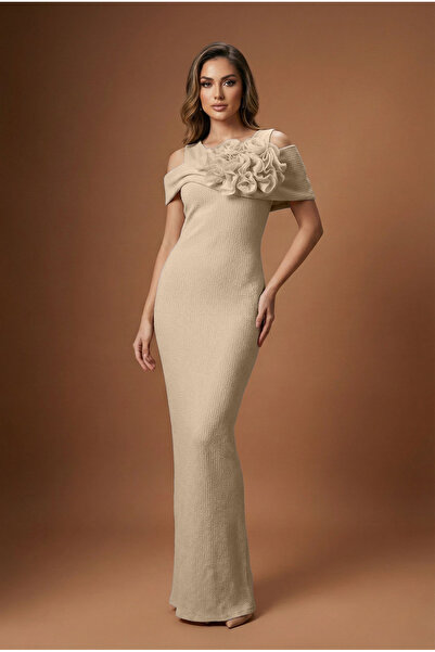 TREASUREISLAND Elegant dress with a flower on the bodice