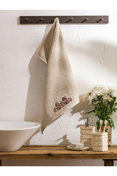 LC Waikiki Πετσέτα προσώπου Ecru Cookie Home Κεντημένη 50x80 εκ.