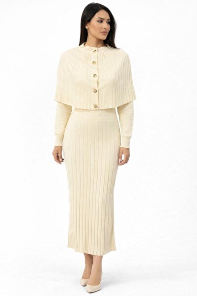 esma trend Pelerin Detaylı Uzun Düğme Detaylı Triko