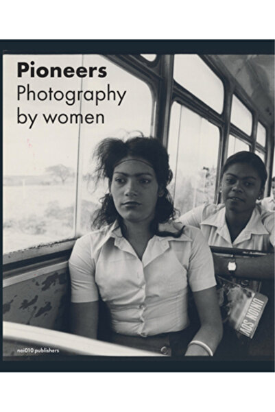 Nai010 Publ Pioneri: Fotografie realizată de femei