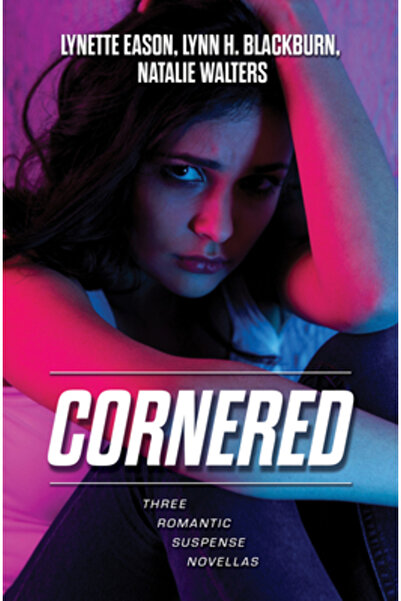 Thorndike Pr Încolțit: Trei nuvele romantice cu suspans