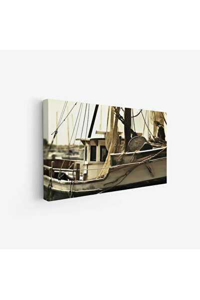 Tajridhome An antique nautical painting depicting a wooden boat with fishing nets and warm colors reflecting the atmosphere of the sea, nature, elegant canvas