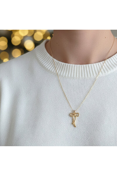 Ervalina Minimal Fiyonk Kurdele Kolye