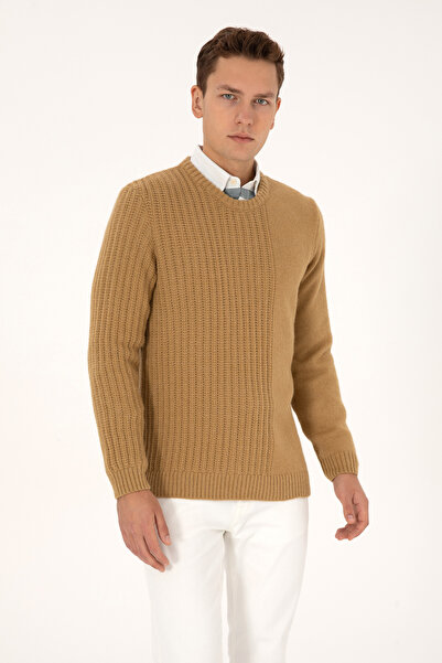 U.S. Polo Assn. Men's Comfort Fit Crew Neck Mustard Sweater 50314968-Vr151