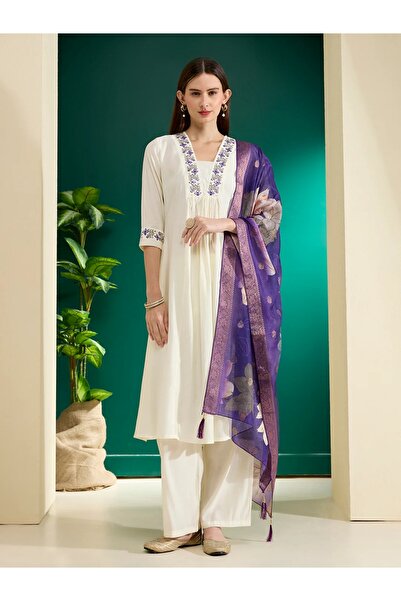 PRIYA'S PANACHE White Muslin Silk Embroidered Anarkali Kurta Set For Women–Indian Ethnic Wear Salwar Kameez