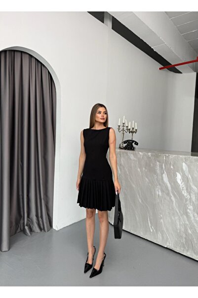 NOVEMBER Eteği Piliseli İc Göstermeyen Mezuniyet Kısa Kadın Elbise