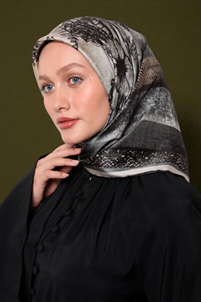 Levidor Geometric Striped Floral Pattern Sparkling Crystal Scarf