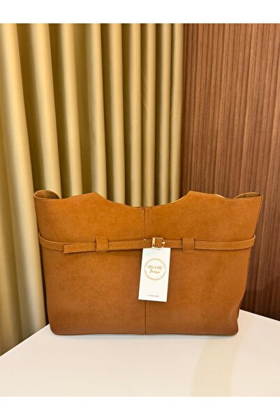 MU&ME BOUTİQUE حقيبة نوبوك مع حزام وتفاصيل مفصلة