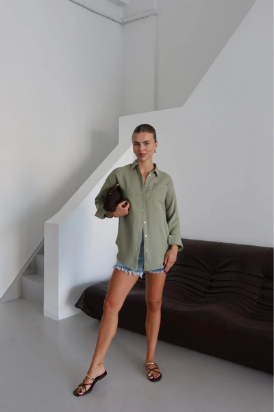 Ethab Ticaret Single-pocket muslin shirt, khaki.