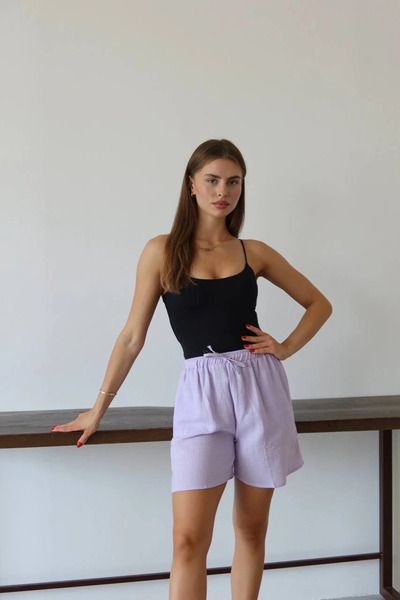 Ethab Ticaret Muslin fabric shorts with laces in lilac color.