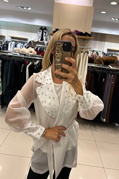 Rain and River سترة شيفون مزينة باللؤلؤ