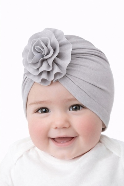 Pure Boutique Caciulita gri tip turban cu floare aplicata in fata