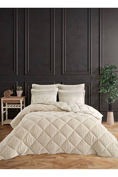 Bella Home Single Jacquard Sleeping Set - Wellsoft Quilt - 3 Pieces - with Or...