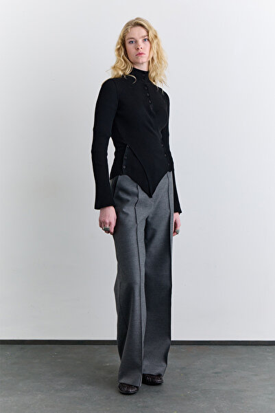 Manuka Classic Pleated Fabric Pants Gray