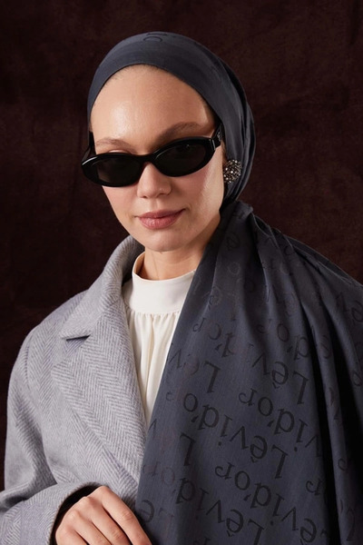 Levidor Text Printed Nai̇a Jacquard Shawl-Anthracite