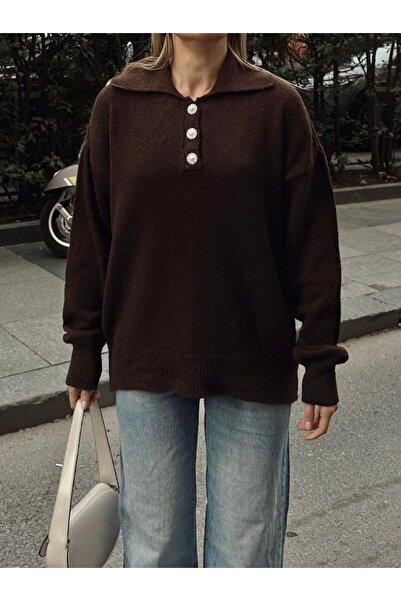 TrendParis Knitted sweater with button and collar detail