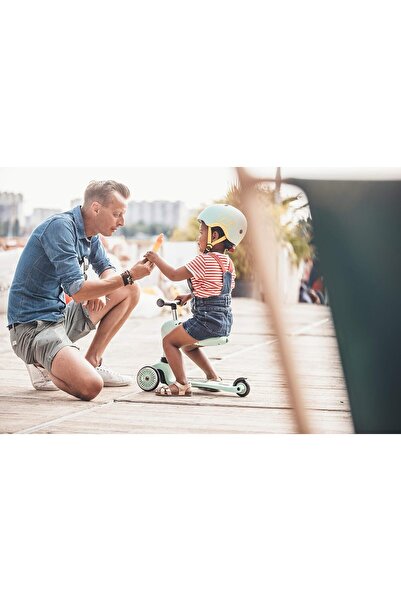 Scoot & Ride Kids Helmet with LED Safety Light and Soft Wool Lining