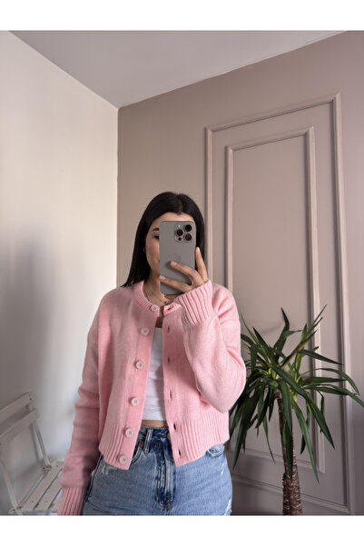 TUĞÇE FASHION Yandan Yırtmaçlı Düğmeli Pembe Triko Hırka