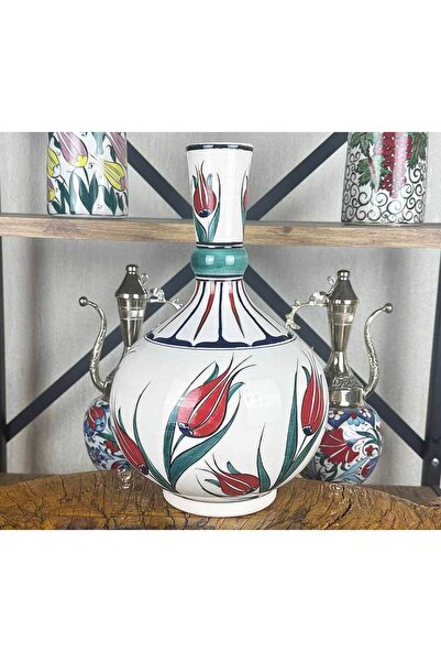 Çini Evi Simple Tulip Composition – Iznik Tile Vase