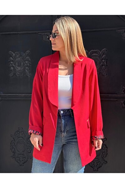 Tuba Kırmızı Blazeer Ceket