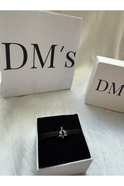 DM’s Silver Christmas Tree Gümüş Charm’ı