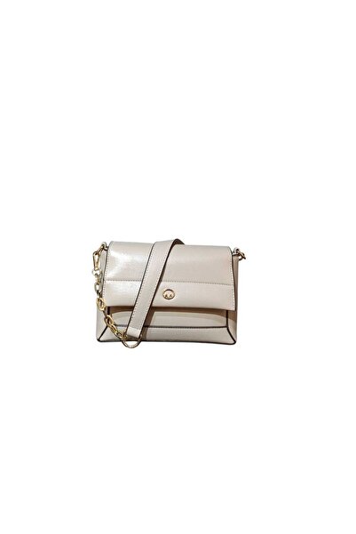 Senna Collection A Stylish Bag with Chain Detail That Can Be Carried by Hand ...