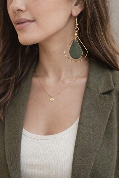 Atölye Taba Kadın Hakiki Deri Yeşil Damla Küpe – Gold Detaylı Şık Tasarım