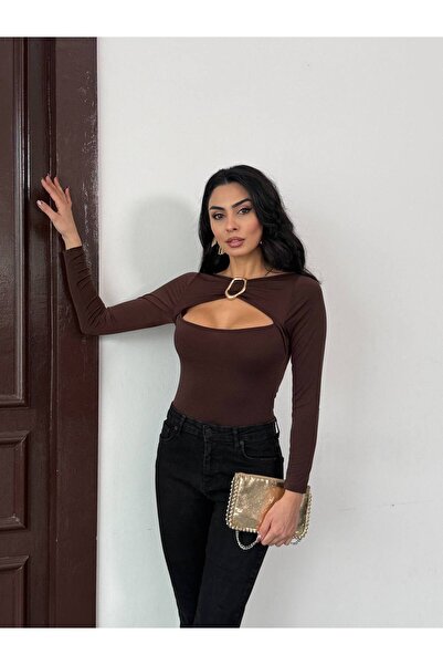 Freya Kadın Göğüs Dekolteli Aksesuarlı Uzun Kollu Sandy Bluz