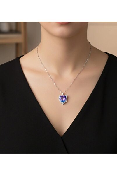 stainless steell قلادة فضية اللون من الفولاذ مع سلسلة وتصميم قلب لامع