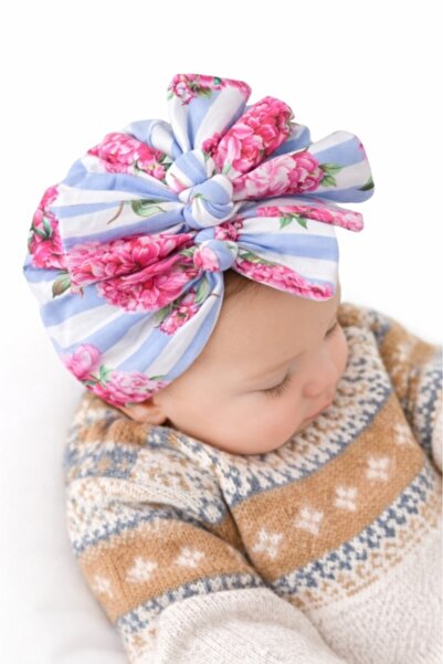 Pure Boutique Caciulita tip turban inflorata cu dungi bleu si fundite in fata