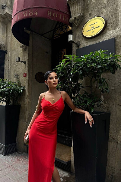 Afitapbutikmoda Zincir Askı Detay Sırt Dekolteli Yırtmaçlı Uzun Elbise