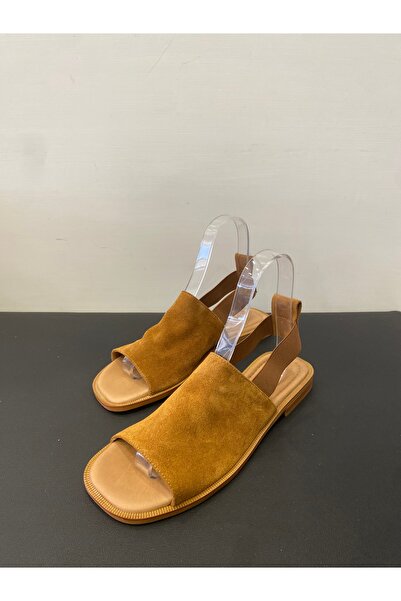 Özay Kadın Hakiki Deri Süet Arkadan Lastikli Düz Sandalet