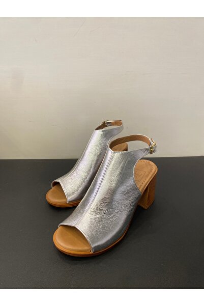 Özay Kadın Hakiki Deri Topuklu Sandalet