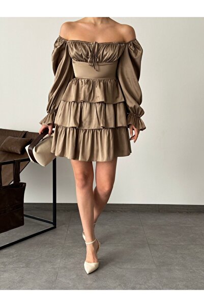 hillone Rochie midi stratificată cu mânecă balon din material satinat