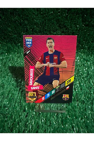 Panini بطاقة لعبة فيفا 365 المفضلة لدى مشجعي روبرت ليفاندوفسكي