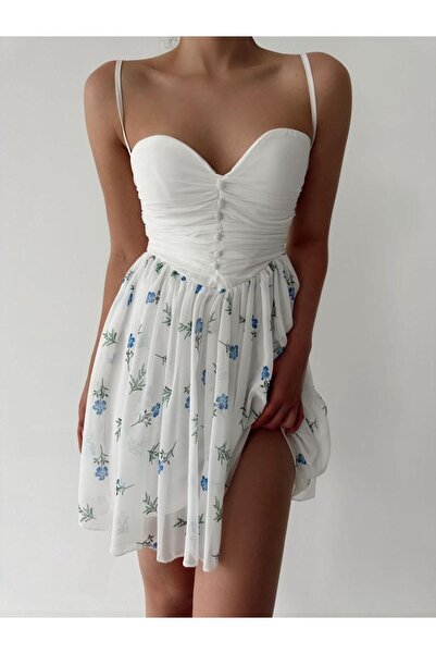 hillone Μίνι φόρεμα με λουράκι από τούλι με κουμπιά στο στήθος και λεπτομέρει...